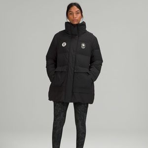 NWT lululemon Team Canada 22 Women’s Down Jacket *COC Logo Black